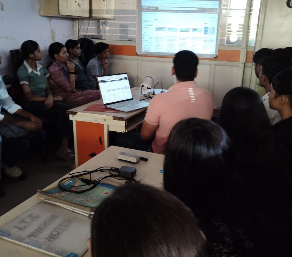 99a03309-a263-4aba-8e3b-bb81acf8a469